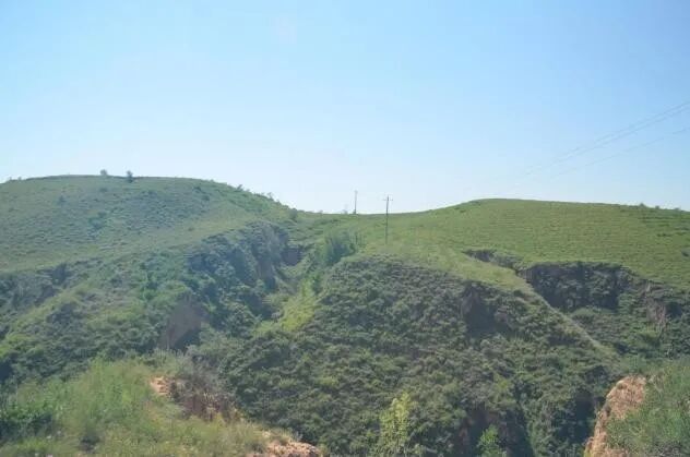 图一  堑山垭口.jpg