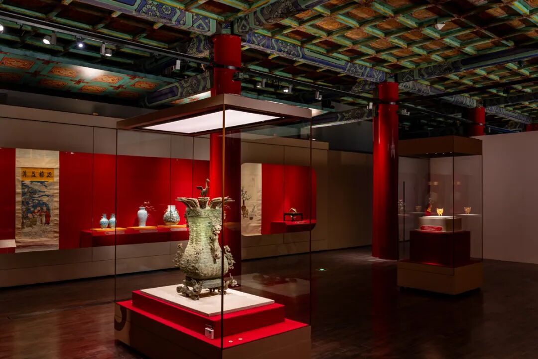 001_展厅_百年守护——从紫禁城到故宫博物院 空镜.jpg