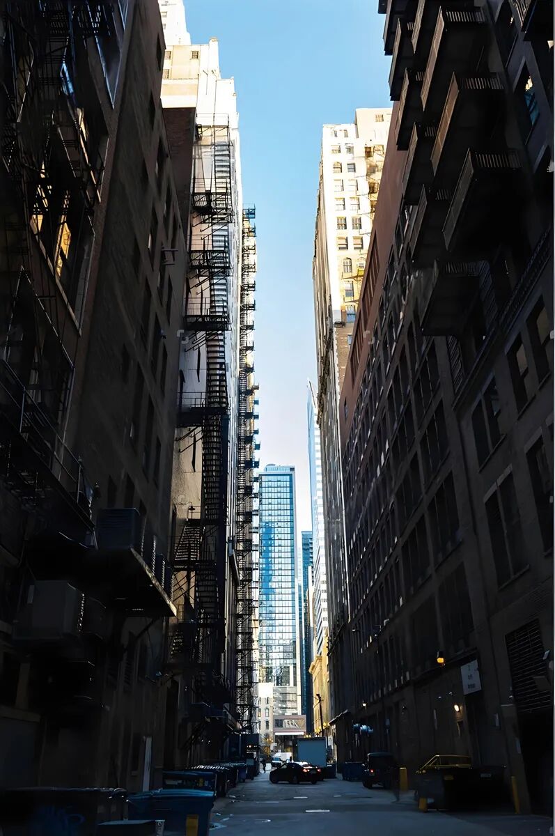 18芝加哥狭窄街道downloaded-image (5).jpg